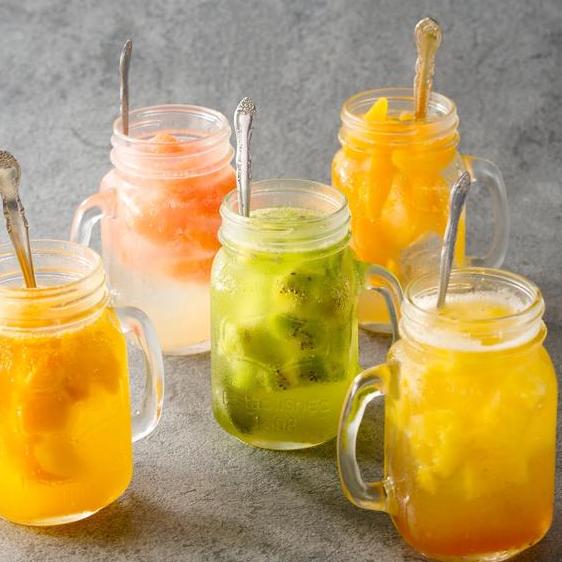 フルーツジャーカクテル