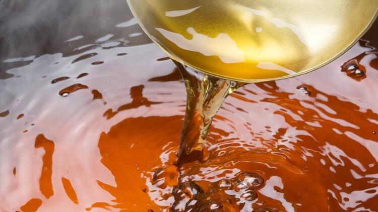 つゆも店内で出汁とりから手作り