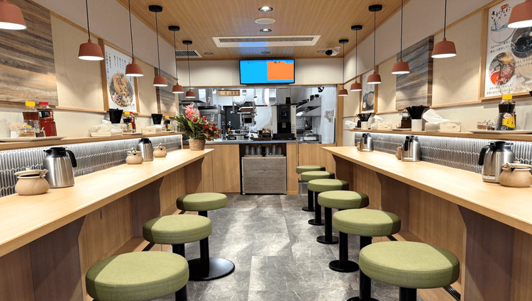 新橋駅から徒歩2分です！