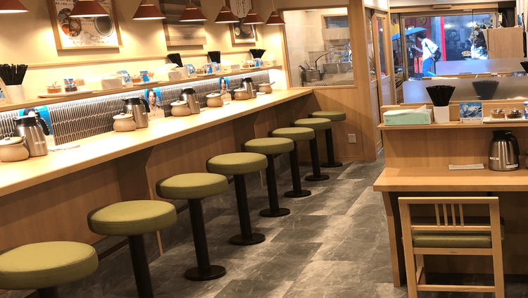 田町駅から徒歩1分です！