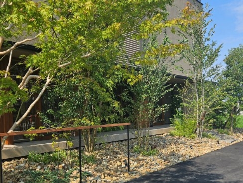 緑豊かな外観♪