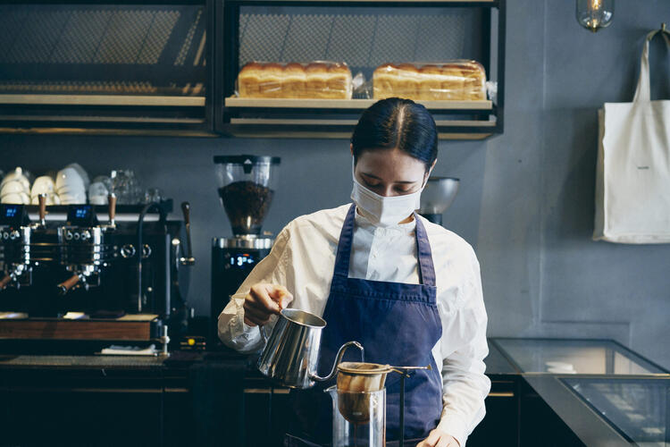 ネルドリップでコーヒーをご提供
