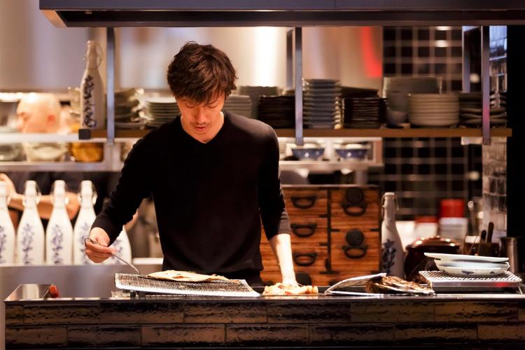 職人が一品ずつ丁寧に調理