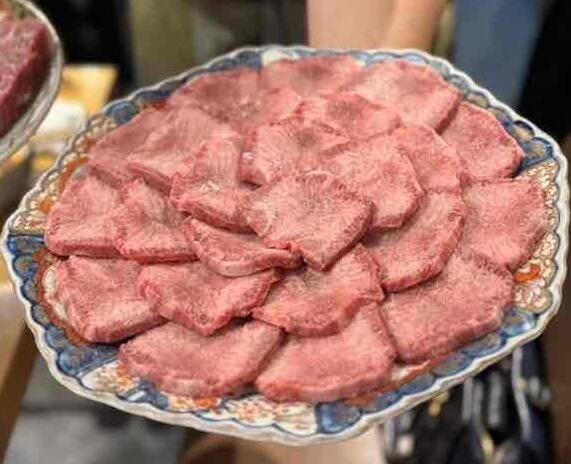 一般スタッフも月給28万円～◎