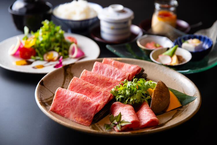 厳選牛にとことんこだわります