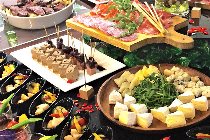 様式に沿ったケータリング食を提供◎