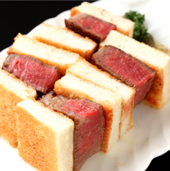 〈国産和牛フィレステーキサンドイッチ〉