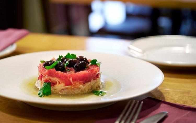 ジャンル問わず料理人積極採用中！