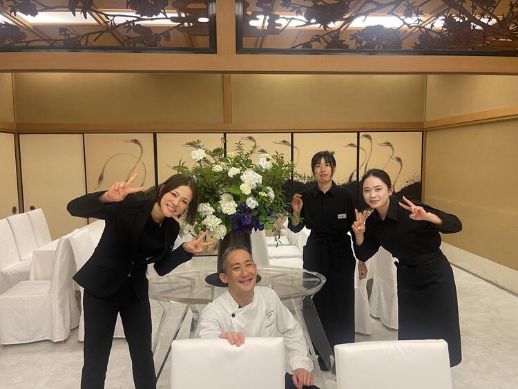 生まれ変わるお店のオープニングスタッフ！