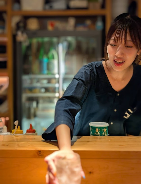 常連さんとの会話も楽しめます◎