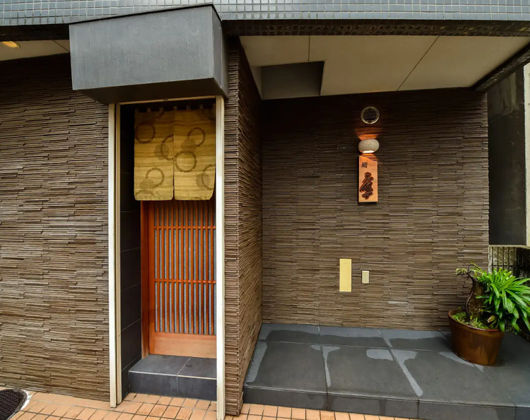 訪れたお客様に感動をお届けしましょう！