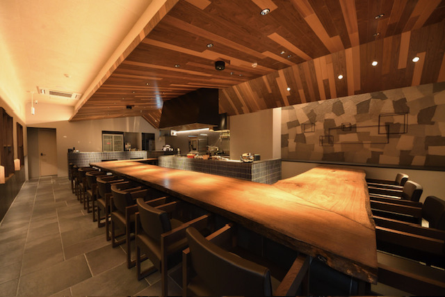 百名店に選ばれたお店の新店舗！