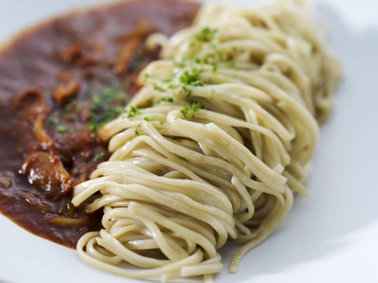 人気製麺屋さんのとコラボ特注麺パスタ