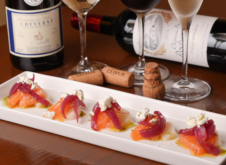 サーモンマリネと蕪のチーズカルパッチョ