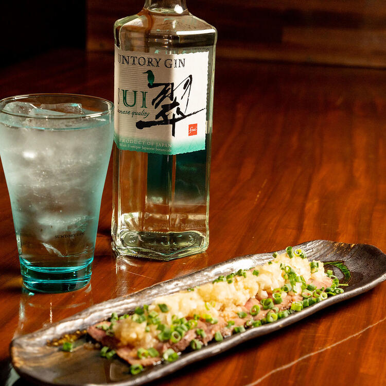 多彩なお肉料理を提供するバル◎