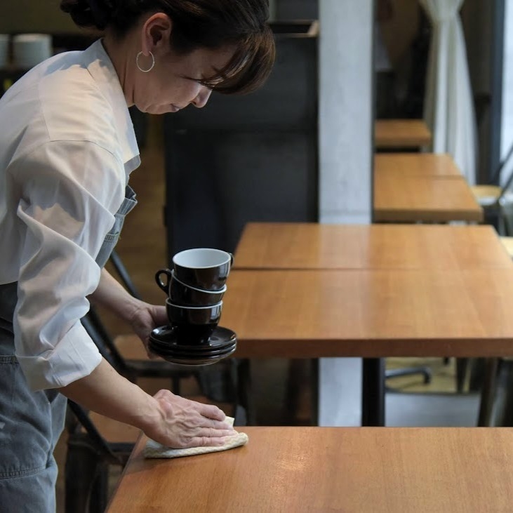 次のお客様をお迎えする準備