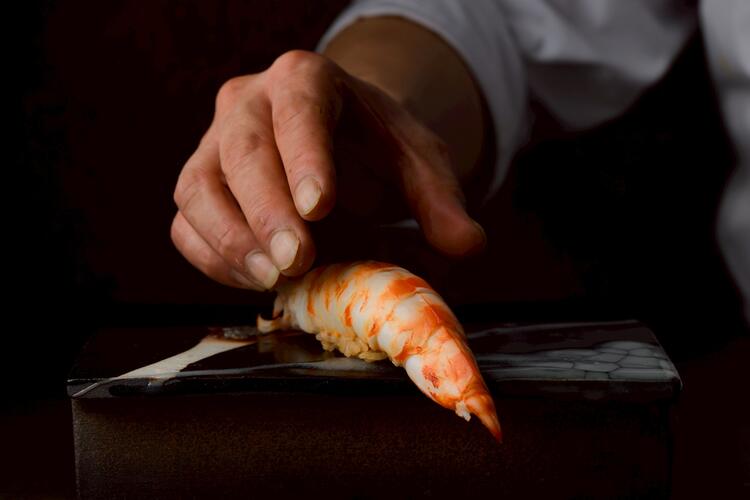 現在鮨職人の採用強化中！