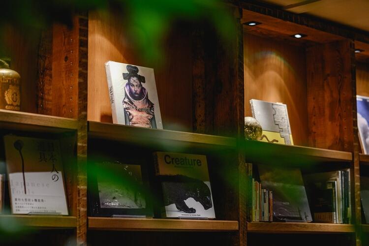 2500冊以上の本がズラリと並ぶ店内☆