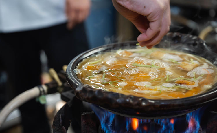 名物は国産うなぎを使用した「うぞふすい」