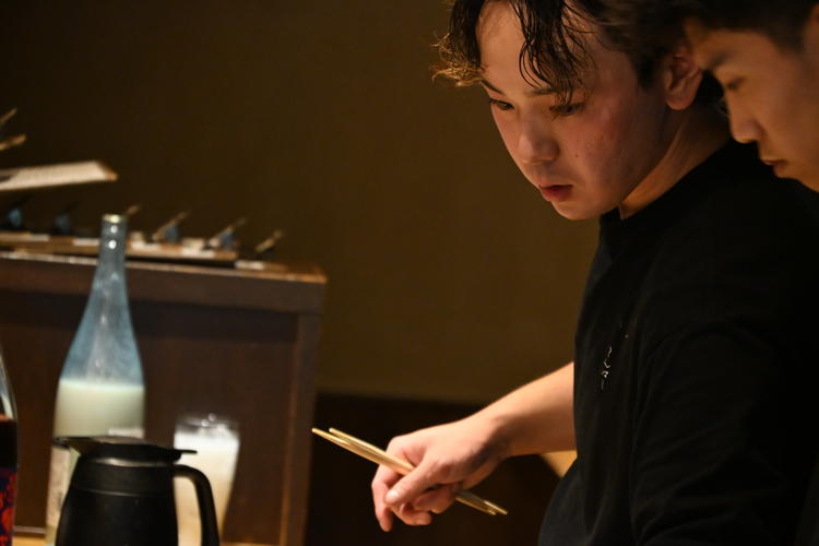 若い力を育て、活躍させ、輝かせる