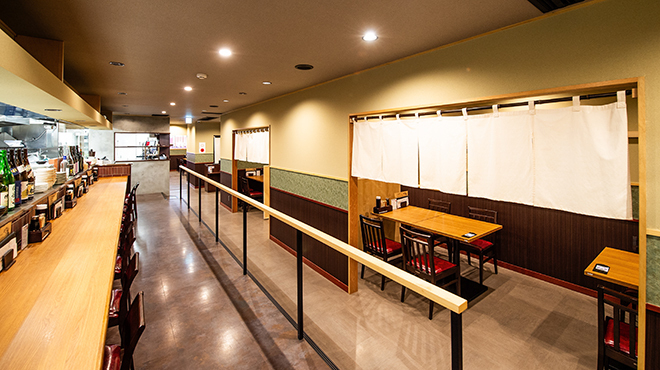 落ち着いた雰囲気の店内♪