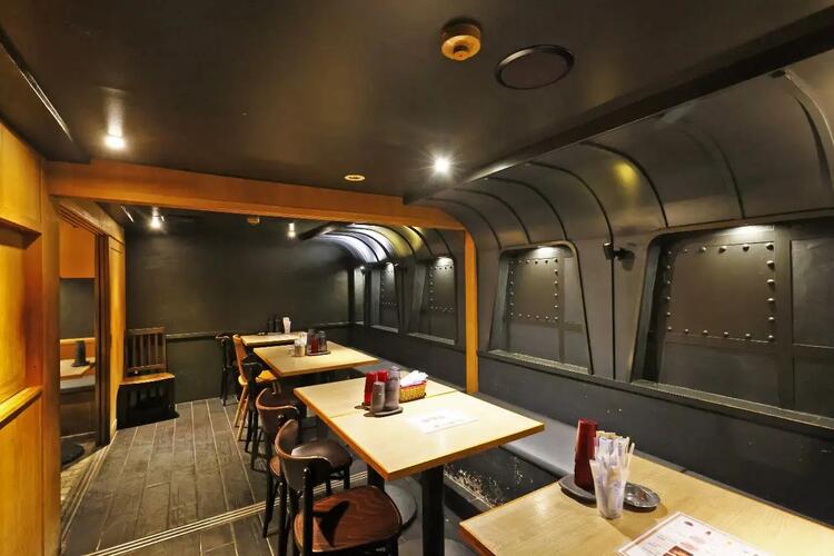 オシャレな雰囲気も魅力のダイニング☆