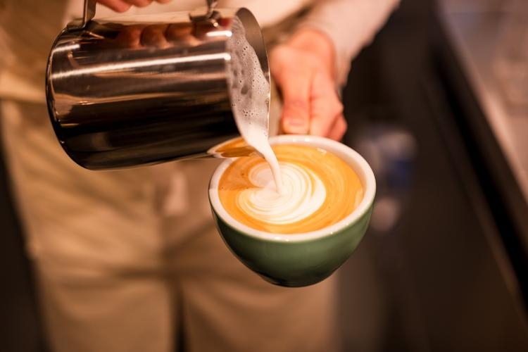 成長企業で働きませんか※写真は既存店