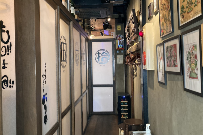 漢数字を記したお洒落な廊下♪