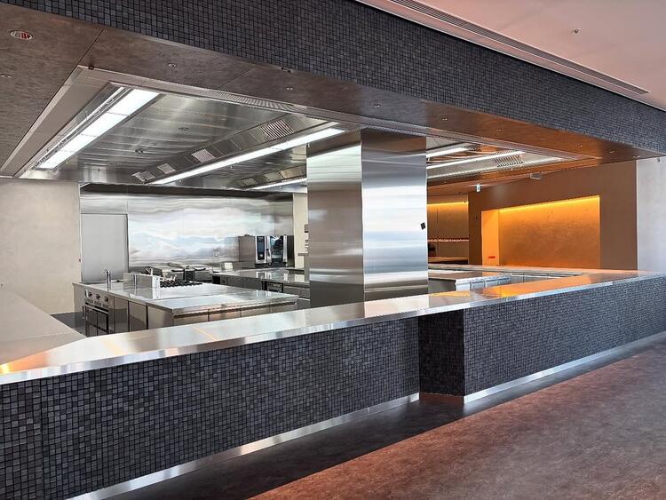 郡山駅より徒歩7分♪