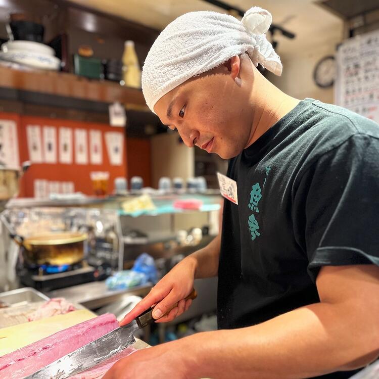 店内の生簀から直接調理！