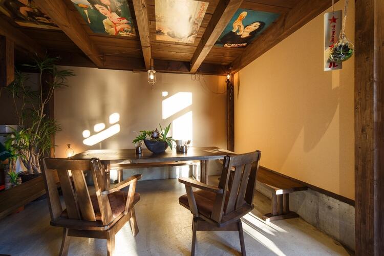 テーブル席も人気です！