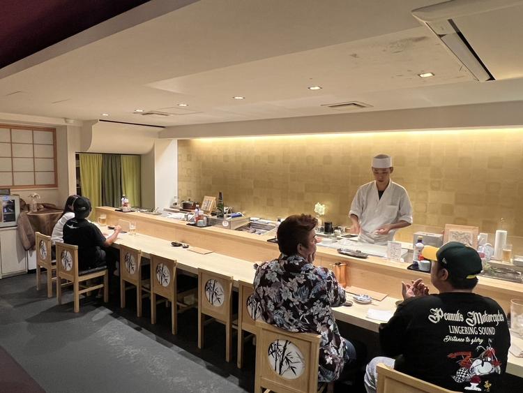 足立屋 北谷店の詳細画像7