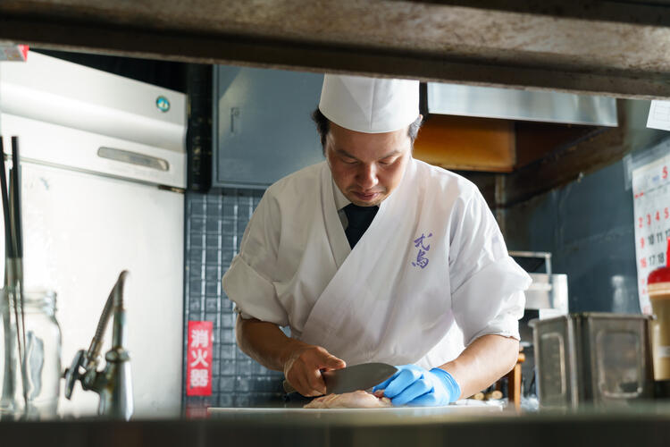 栄駅から歩いて3分の好立地！