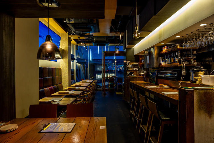 開放感のあるお洒落な店内です◎