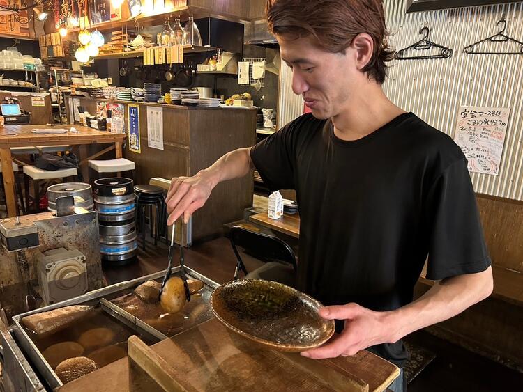 髪型・髪色自由！ひげ・ネイル・ピアスOK