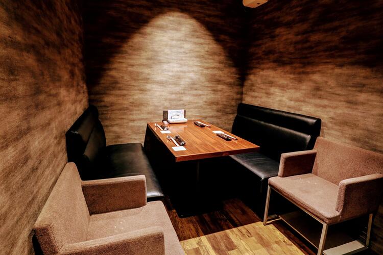 落ち着いた雰囲気の個室で特別な時間を