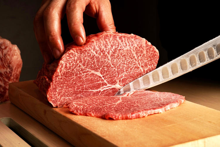 焼肉BULLSならではの厳選されたお肉を