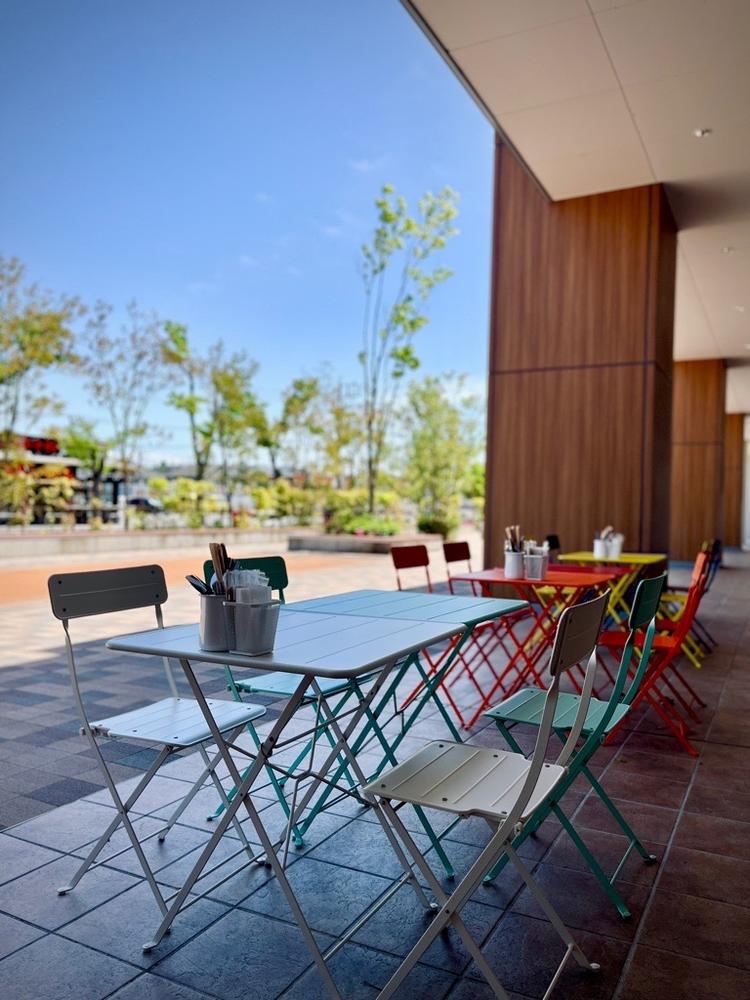 気持ちの良いテラス席