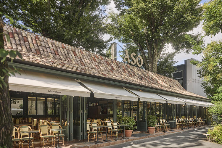 代官山のシンボル的存在のカフェ