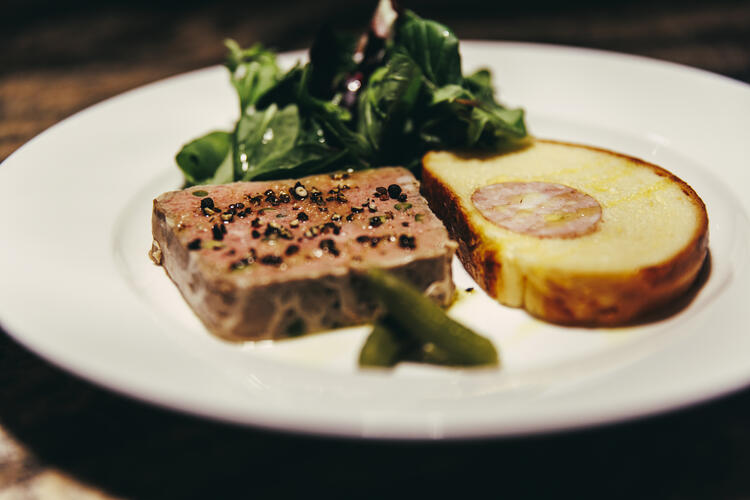 マロニエゲート銀座1の10階にあります