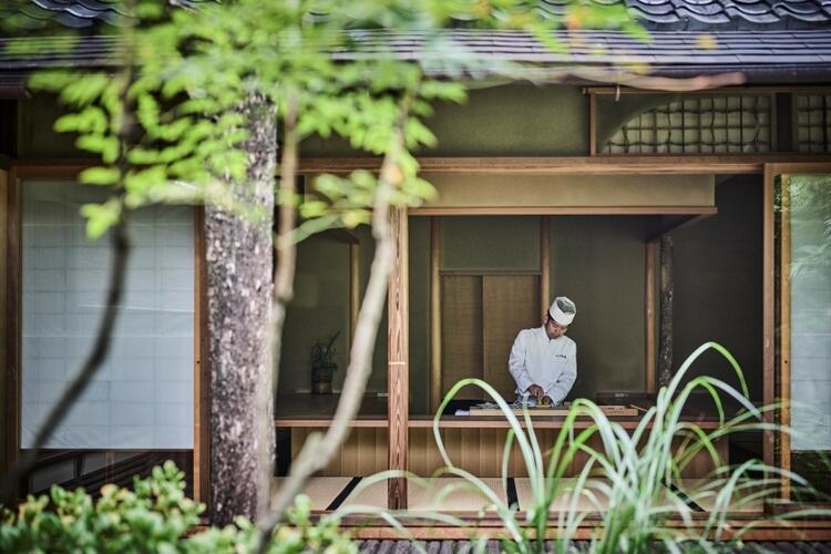 庭師が手入れした美しい庭