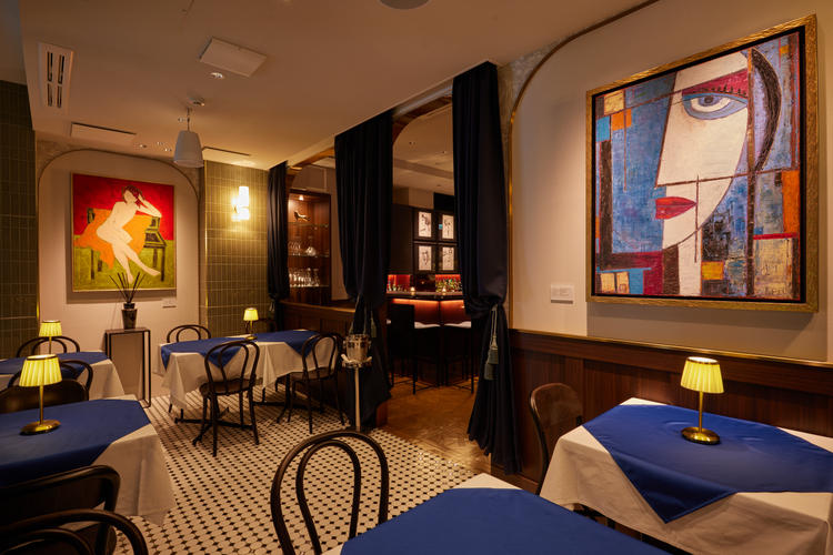 落ち着いた雰囲気×独創的な空間