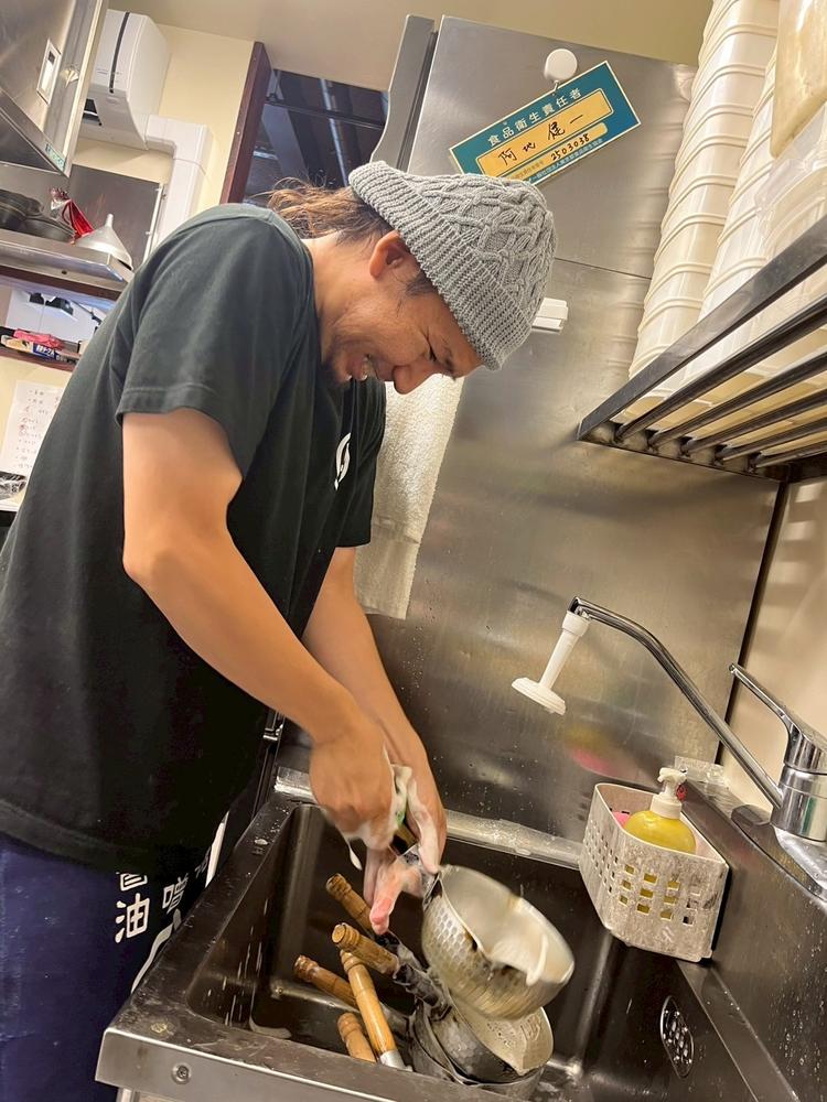 調理、洗い共に丁寧な作業を心がけてます♪