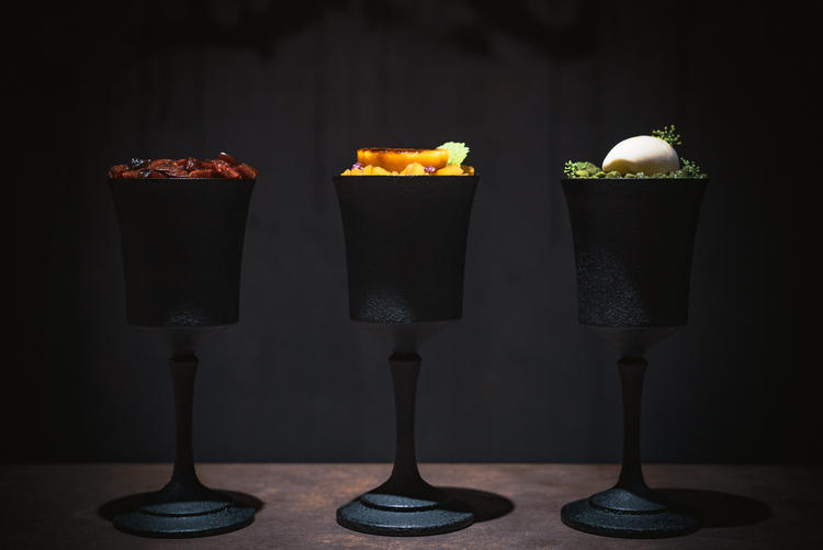 VERTはなれではパフェの提供も