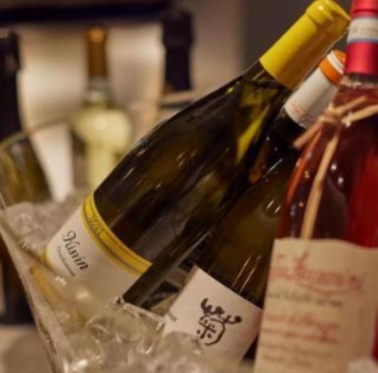 ワイン・日本酒を豊富にご用意！