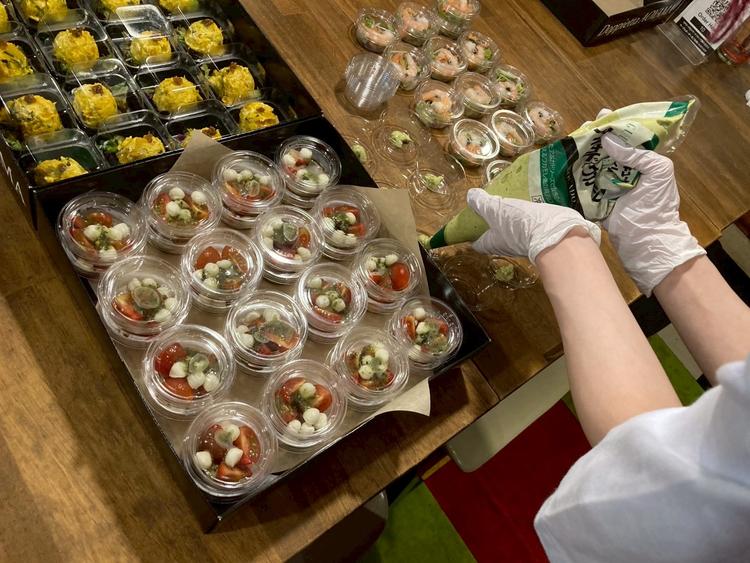 スタッフ同士仲良く働いてます◎