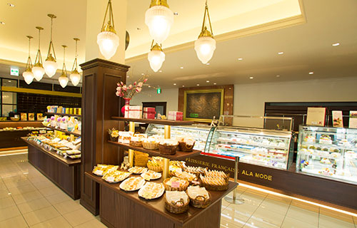 常時30種類以上のスイーツをラインナップ