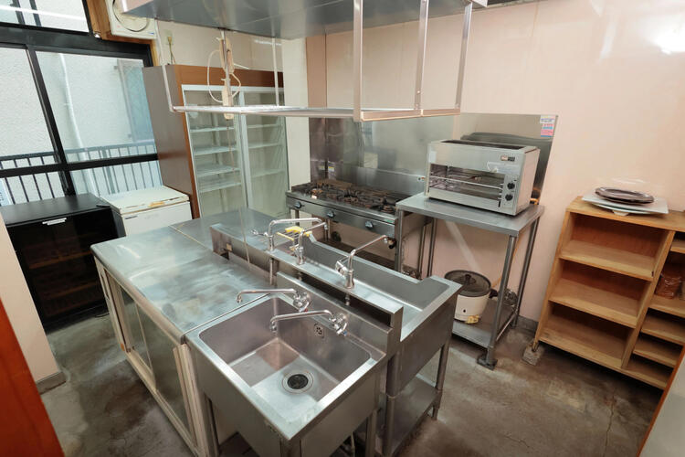 時給1300円～◎交通費全額支給します★