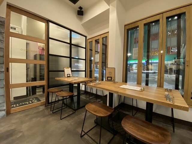 すすきの駅から徒歩1分と好立地◎