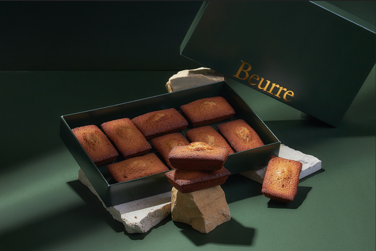 パティシエ積極採用中です♪